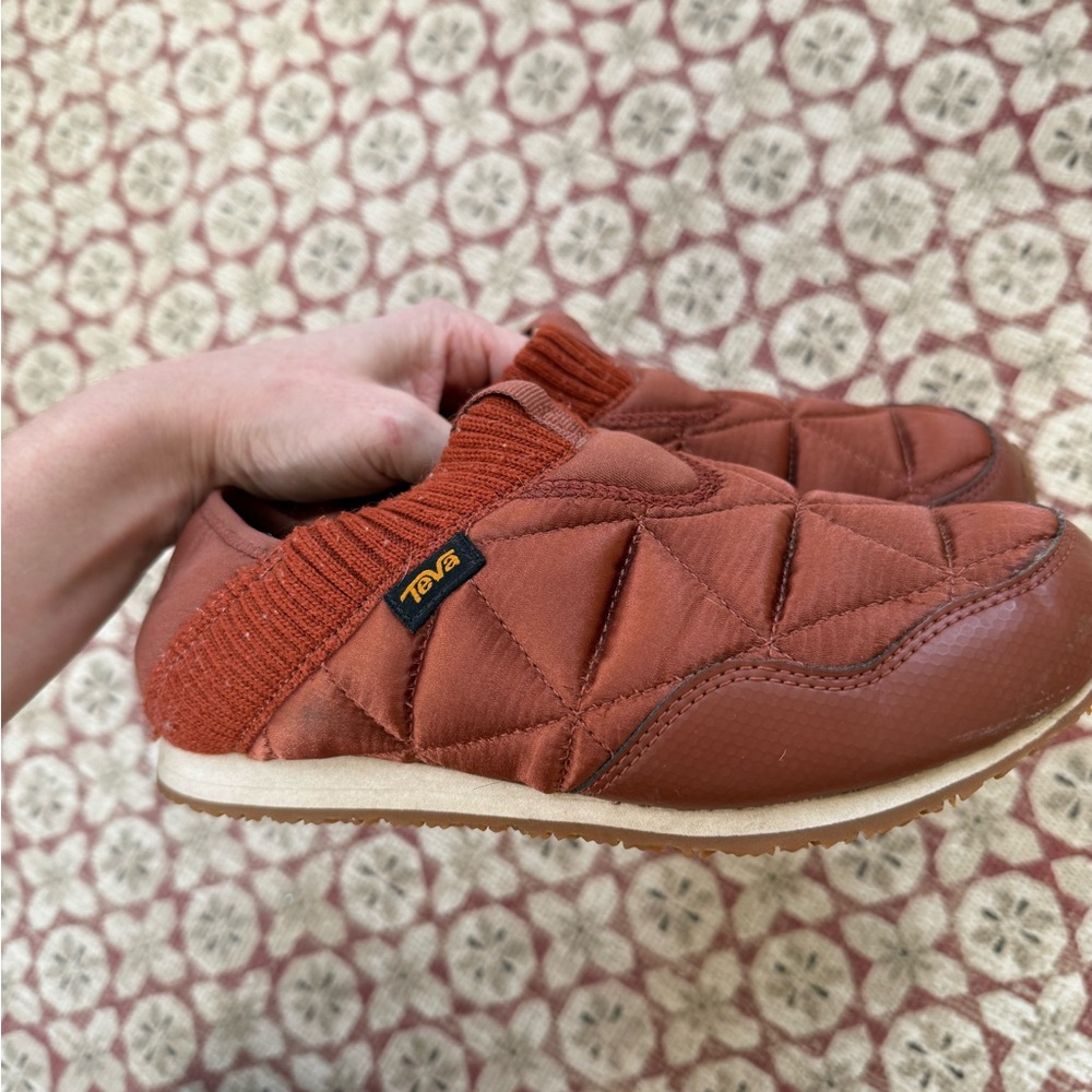 Teva Quilted Slippers - Rust